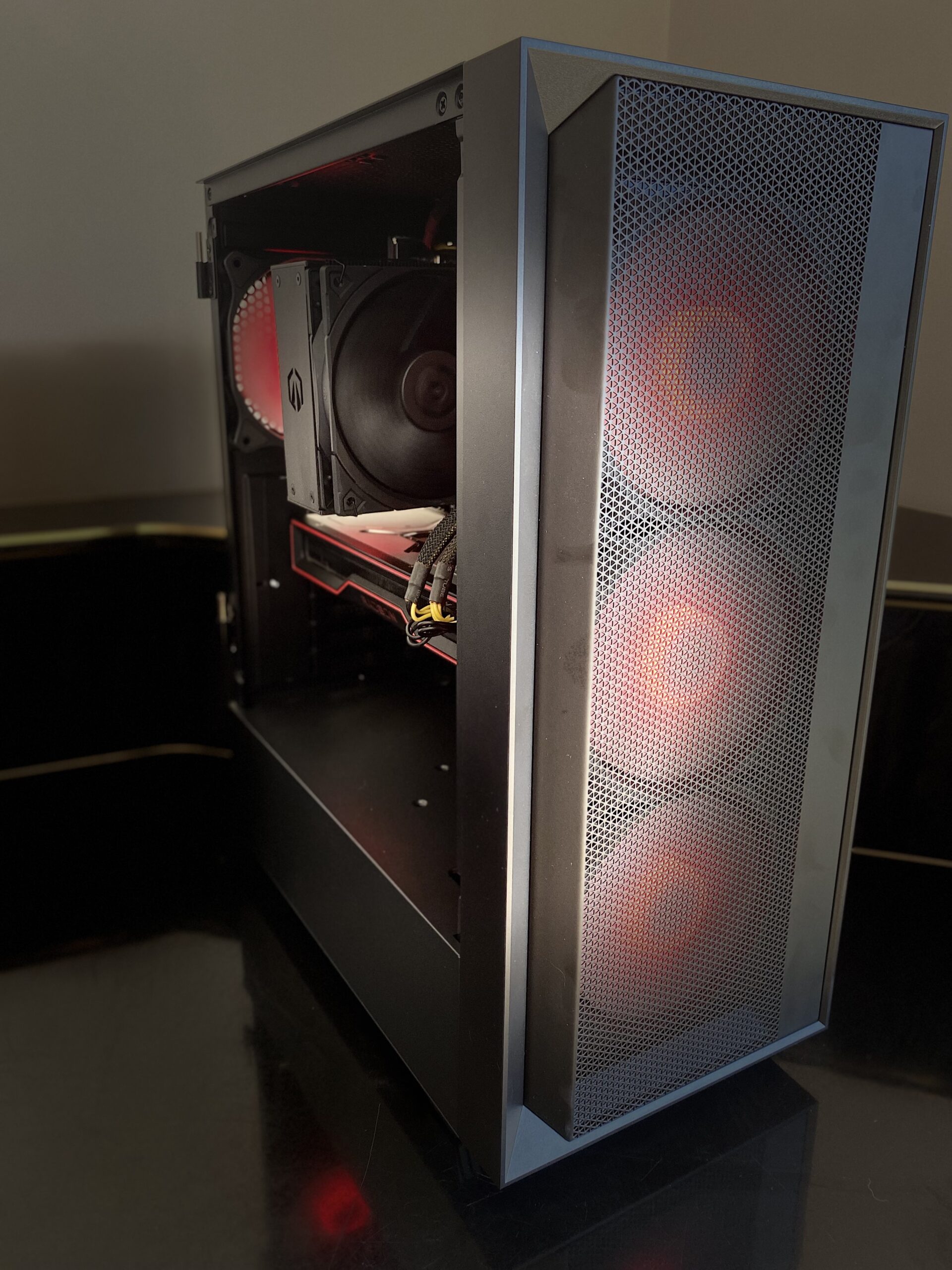 Ryzen 7 5800x3D/ Rtx 4070 Ti S 16gb/ 32gb/ 1TB