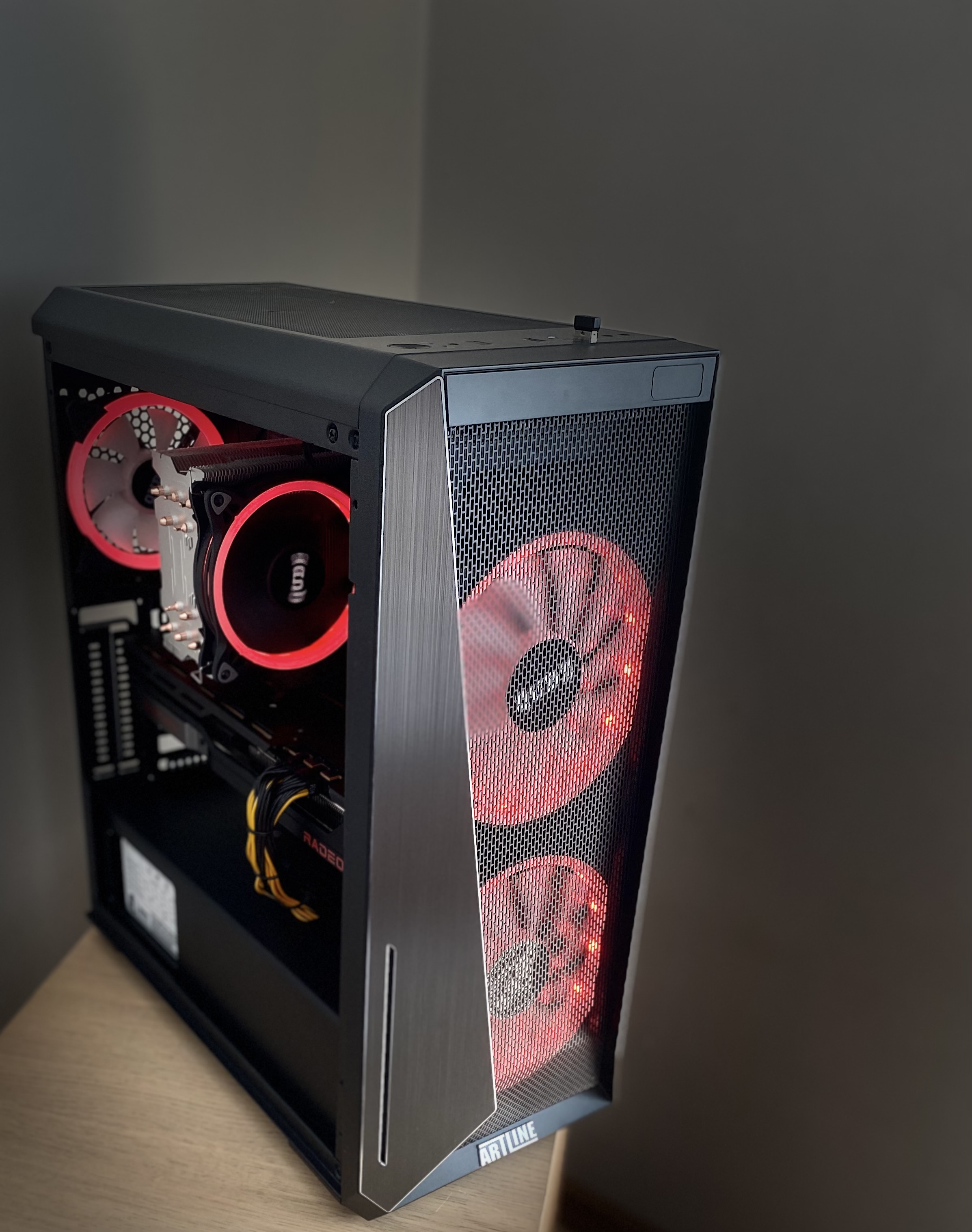 Ryzen 7 5800x/ Rx 7900XT 20gb/ 32gb/ 1TB